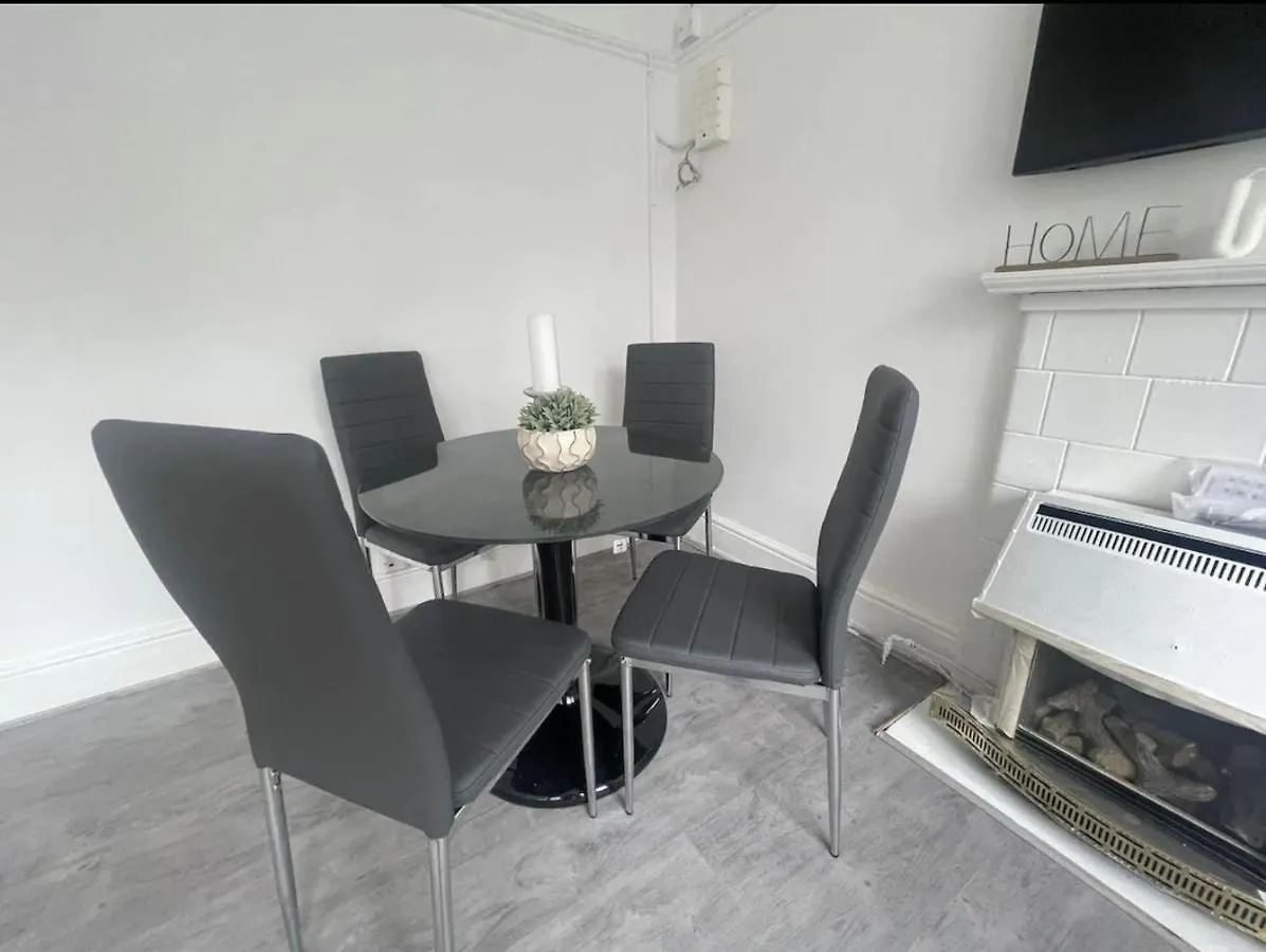 Charming 2 Bed Flat On Tower Bridge Apartment London United Kingdom